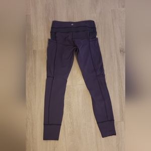 Lululemon leggings with pockets, size 6, navy blue